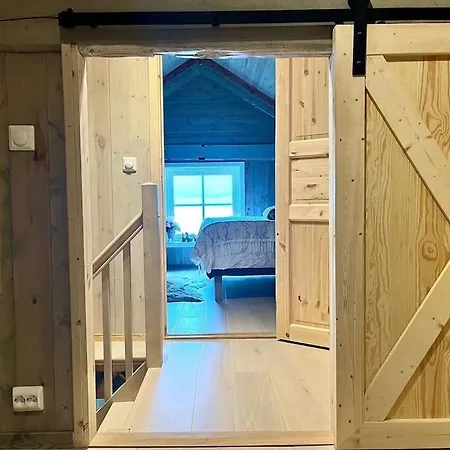 Hus Ved Valsoyfjorden Holiday home *