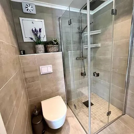 Hus Ved Valsoyfjorden Hébergement de vacances *