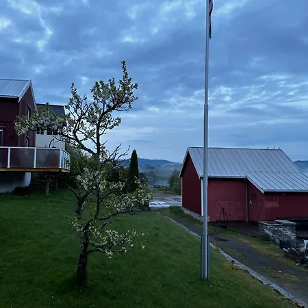 Hébergement de vacances Hus Ved Valsoyfjorden *
