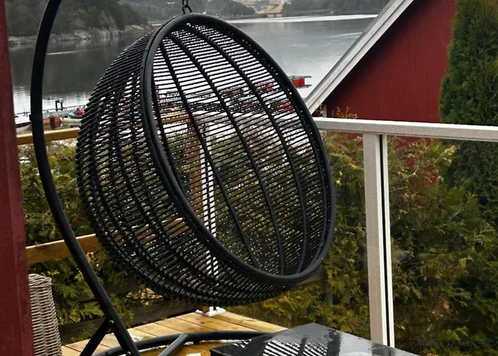 Hus Ved Valsøyfjorden *