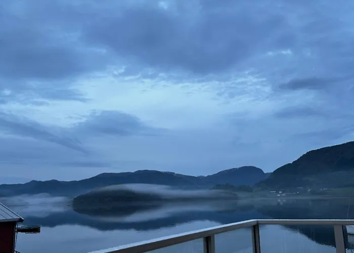 Hus Ved Valsøyfjorden * Otnes (Trondelag)