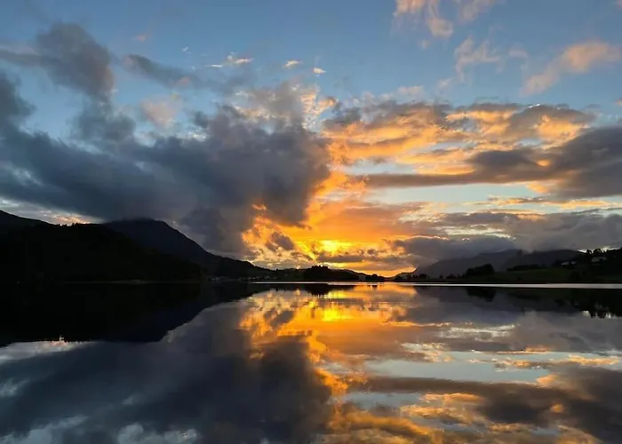 Hus Ved Valsøyfjorden *