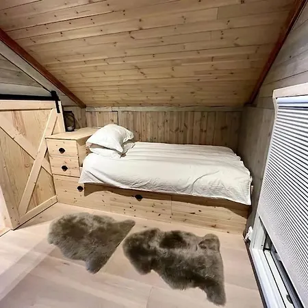 Hus Ved Valsoyfjorden *